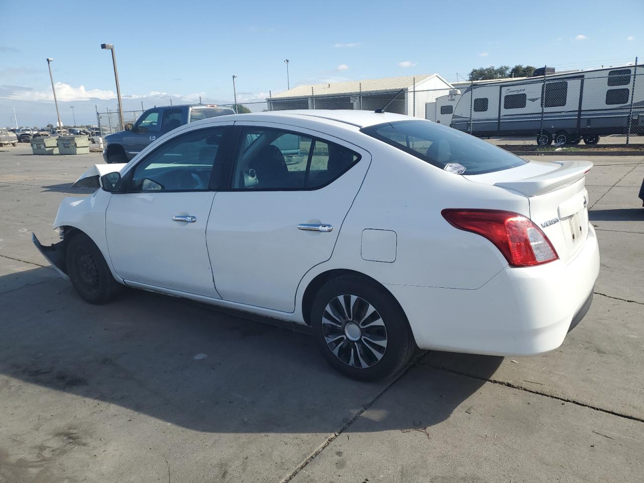 Lot #2976524569 2019 NISSAN VERSA S