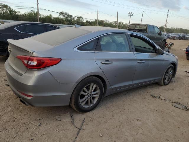 VIN 5XXGT4L33JG222986 2018 KIA Optima, LX no.3