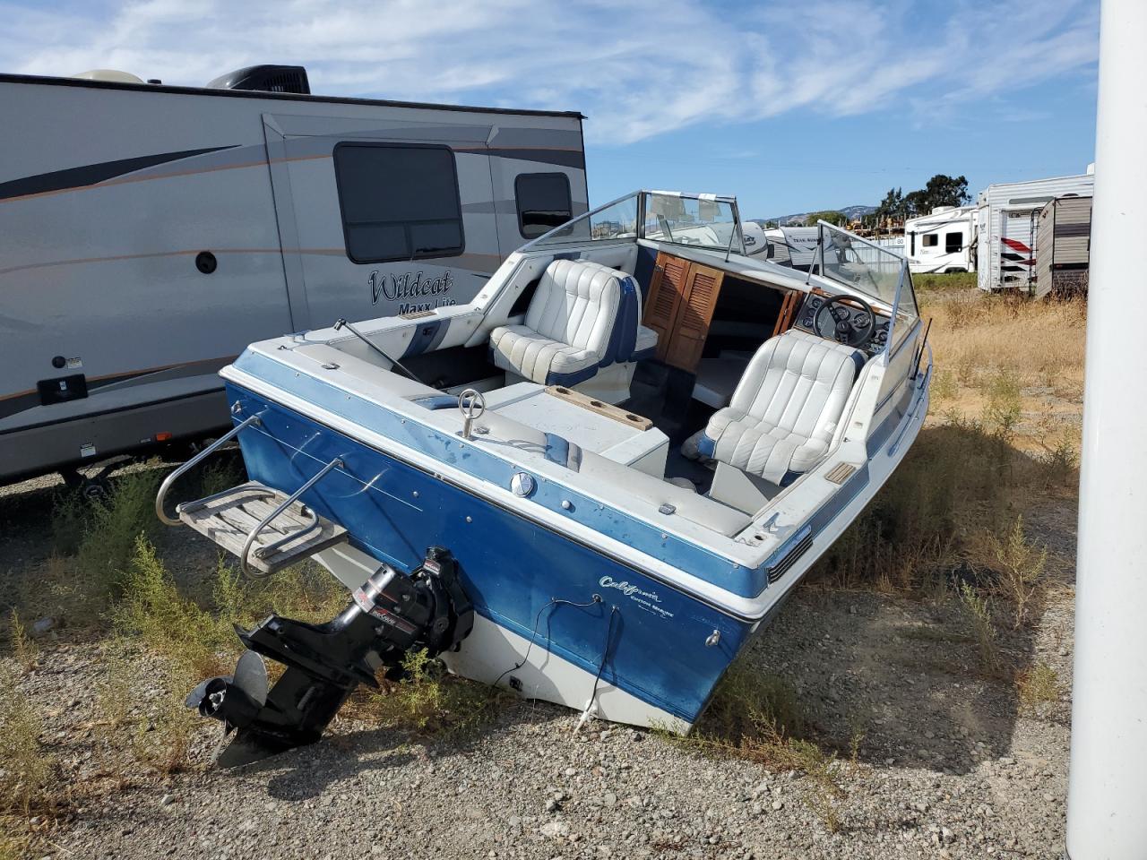 Lot #2928426809 1988 BLUE BOAT