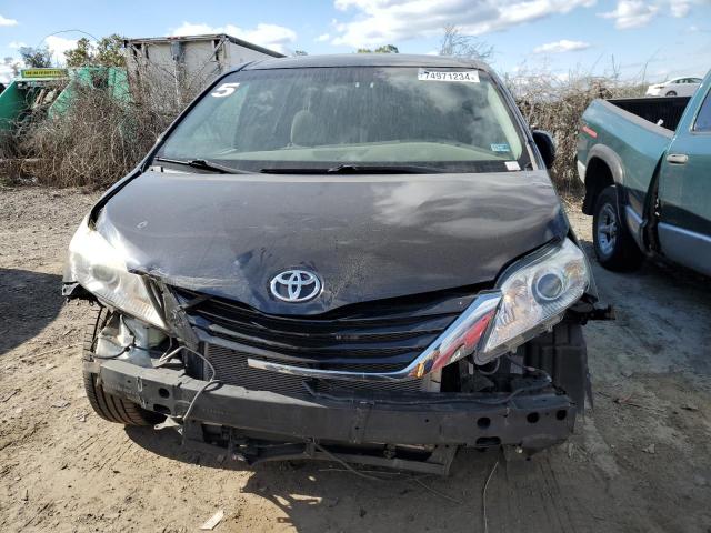 VIN 5TDKK3DC0GS707065 2016 Toyota Sienna, LE no.5