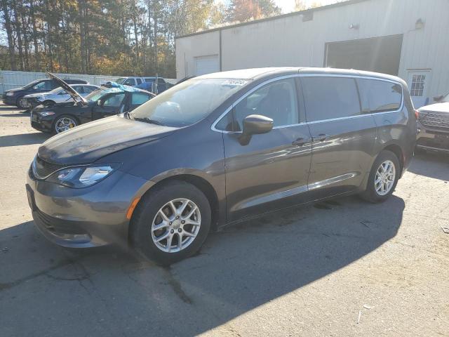 VIN 2C4RC1DG0HR635653 2017 Chrysler Pacifica, Touring no.1