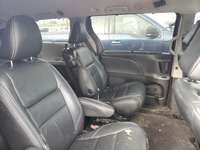 2018 TOYOTA SIENNA SE 5TDXZ3DCXJS951606