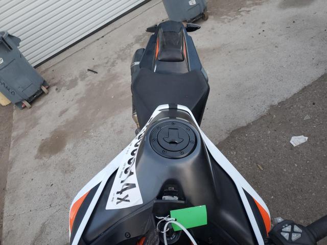 2021 KTM 890 DUKE R VBKTU9408MM808447