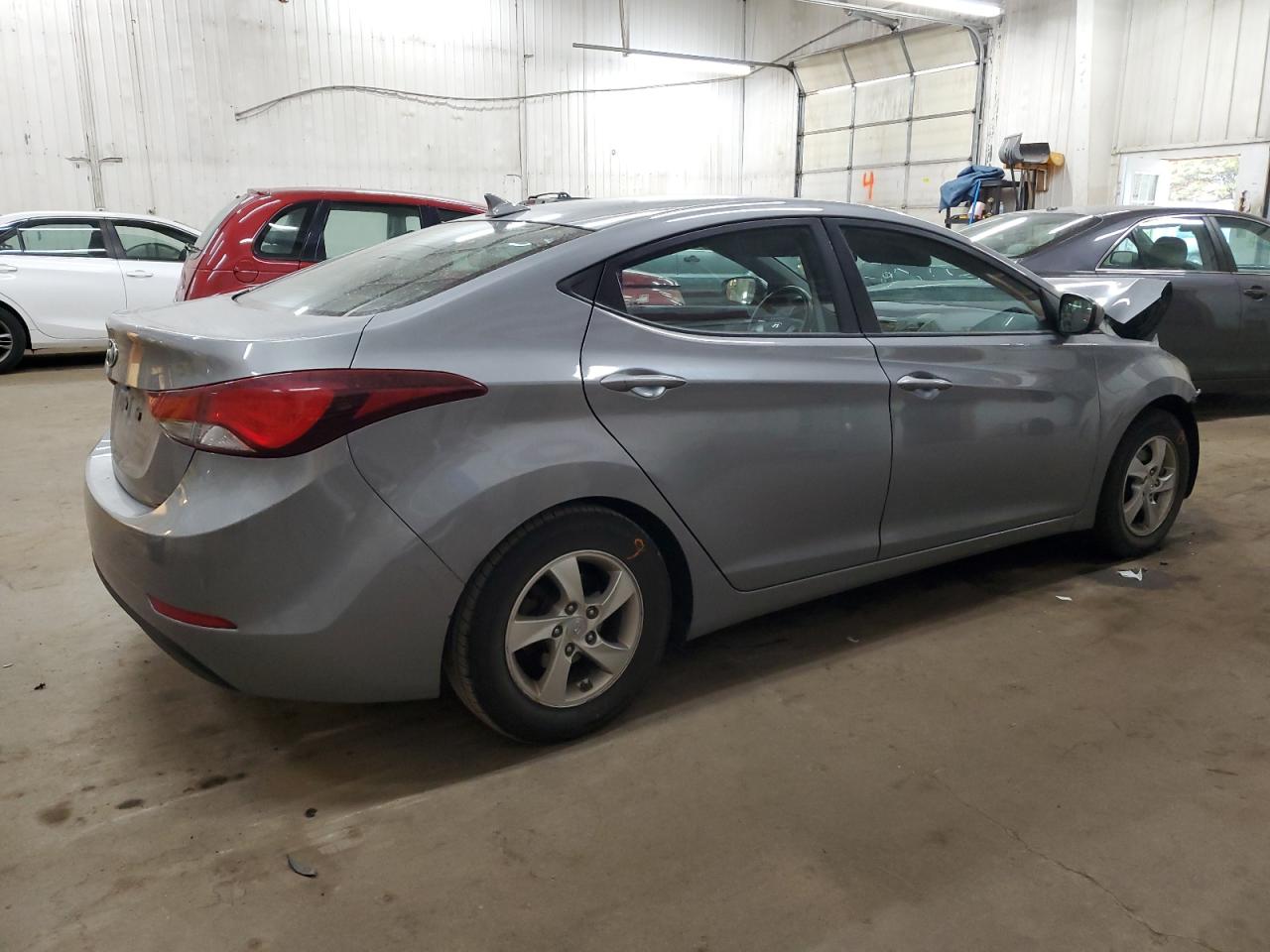 Lot #2935932817 2014 HYUNDAI ELANTRA SE