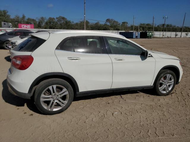 VIN WDCTG4EB0GJ220392 2016 MERCEDES-BENZ GLA-CLASS no.3