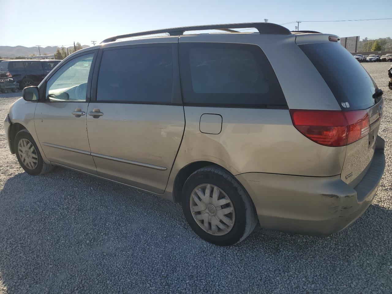 TOYOTA SIENNA CE 2004 tan  gas 5TDZA23C54S104878 photo #3