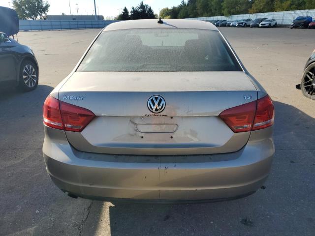 2015 VOLKSWAGEN PASSAT S - 1VWAT7A33FC029008