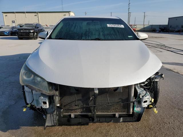 VIN 4T1BF1FKXFU085058 2015 Toyota Camry, LE no.5