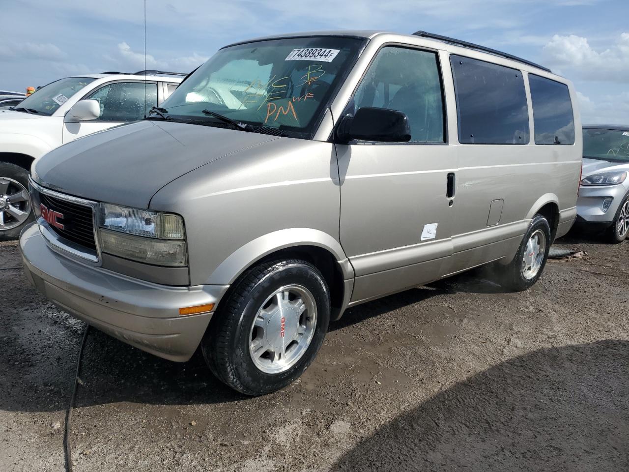 GMC Safari 2003 Extended Van