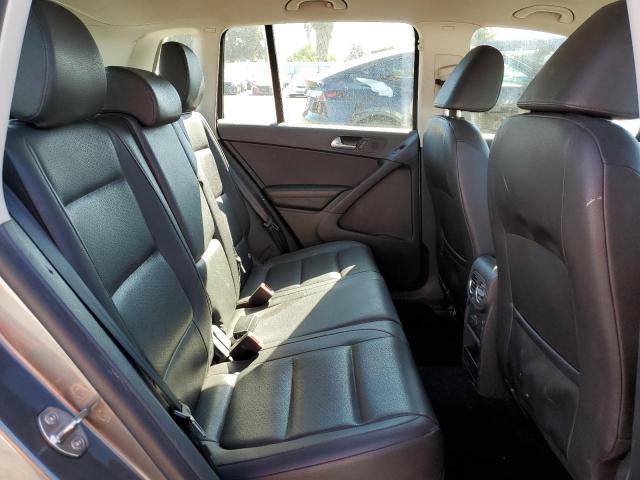 2017 VOLKSWAGEN TIGUAN S - WVGAV7AXXHK025431
