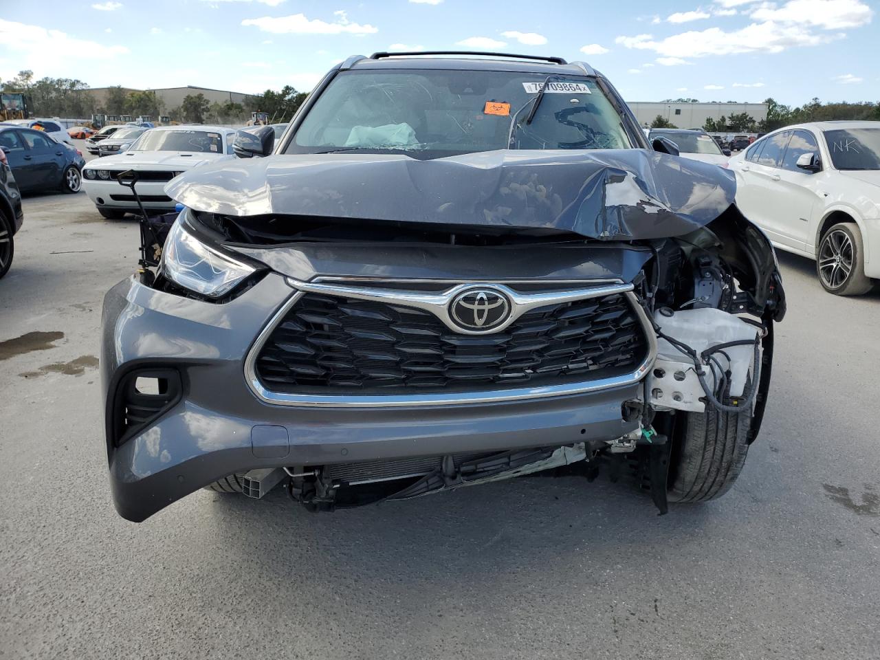 Lot #2921315860 2023 TOYOTA HIGHLANDER