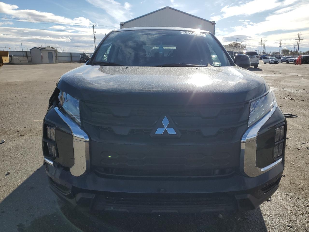 MITSUBISHI OUTLANDER ES