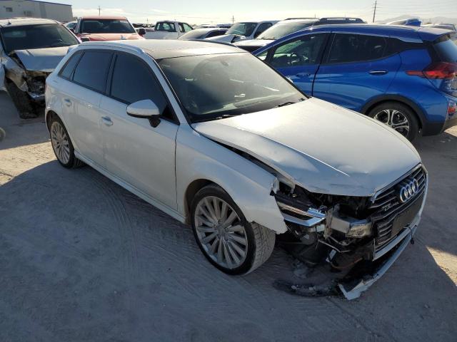 WAUUPBFF4HA111853 Audi A3 E-tron Premium 2017