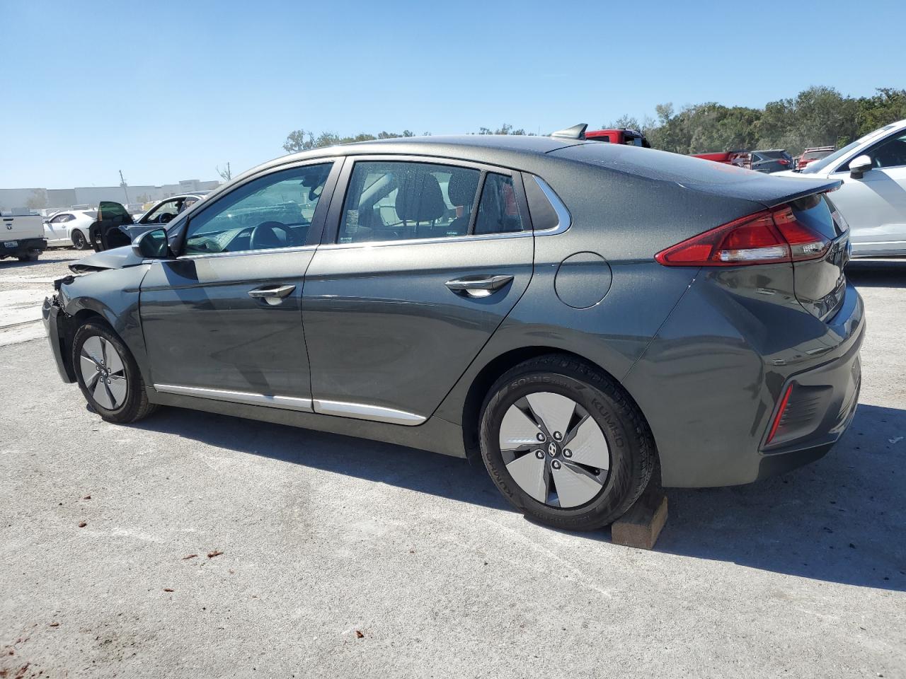 Lot #2989257855 2022 HYUNDAI IONIQ SE