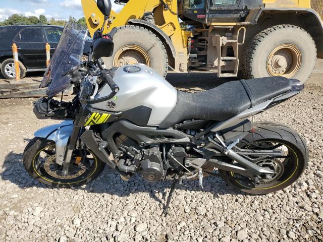 YAMAHA FZ09 C 2017 silver  gas JYARN53Y1HA000274 photo #4