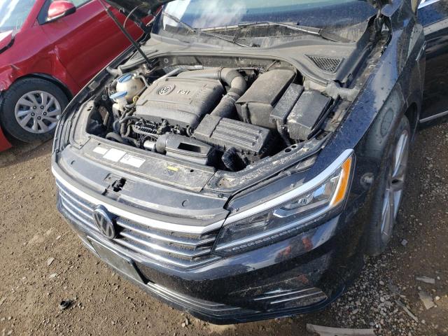 2017 VOLKSWAGEN PASSAT R-L - 1VWDT7A38HC084053