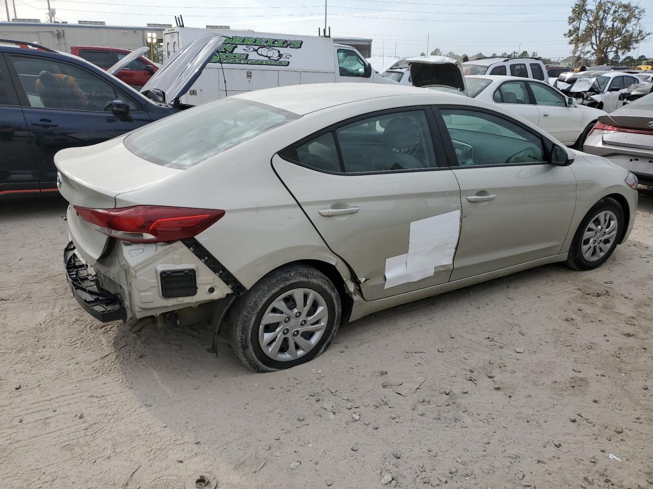 Lot #2981564802 2018 HYUNDAI ELANTRA SE