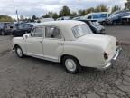 MERCEDES-BENZ 190 photo