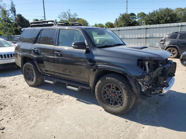 2022 TOYOTA 4RUNNER SR - JTERU5JR2N5983355
