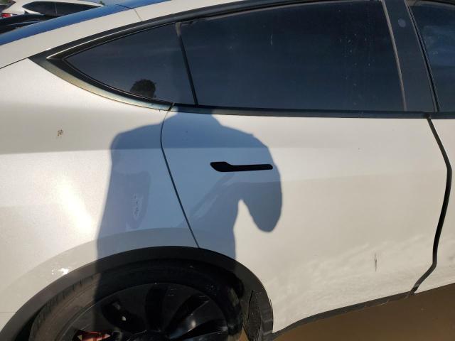 VIN 7SAYGDEF8PF707977 2023 TESLA MODEL Y no.11