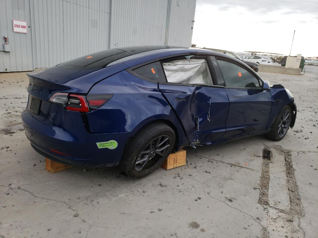 Lot #2945575080 2023 TESLA MODEL 3