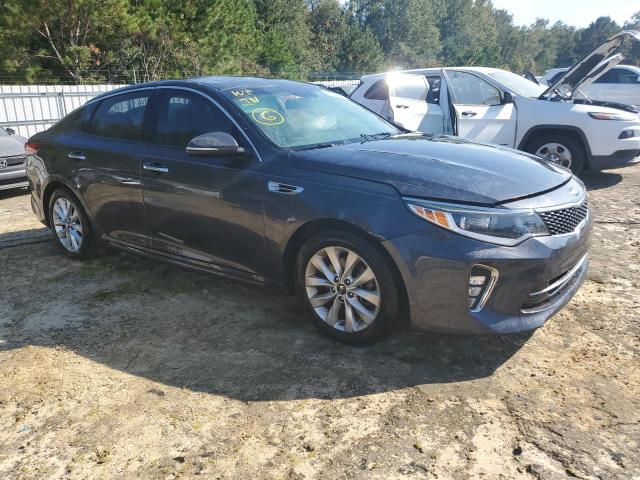 VIN 5XXGT4L32JG195814 2018 KIA Optima, LX no.4