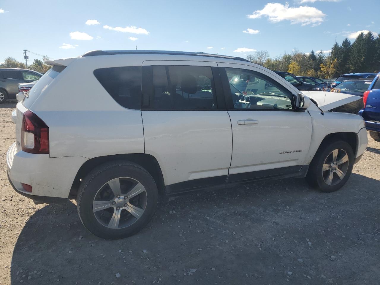 Lot #3033246859 2017 JEEP COMPASS LA