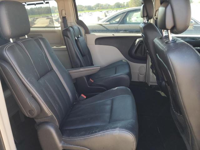 2016 CHRYSLER TOWN & COU - 2C4RC1BG1GR121814