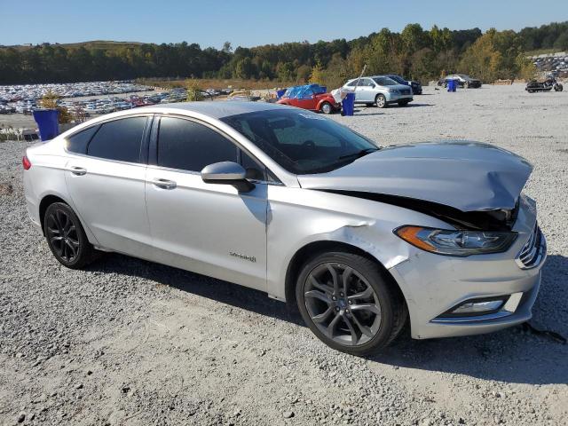 VIN 3FA6P0LUXJR131688 2018 Ford Fusion, Se Hybrid no.4