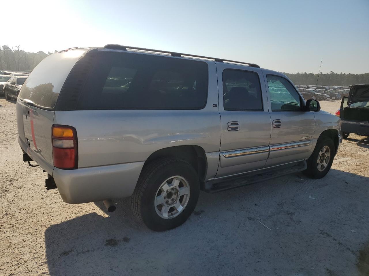 Lot #2904926153 2004 GMC YUKON XL C