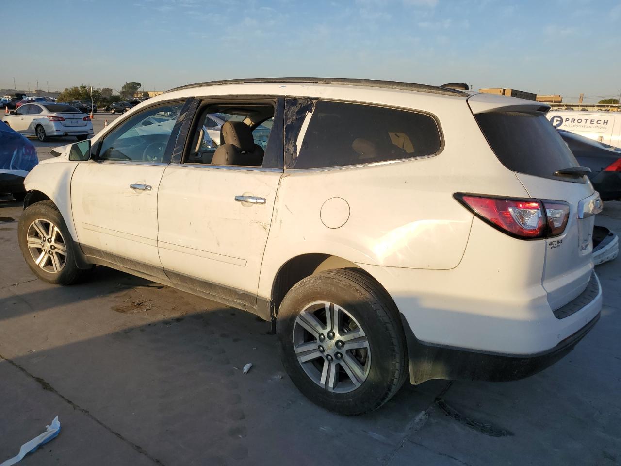 CHEVROLET TRAVERSE L 2016 white 4dr spor gas 1GNKRGKD3GJ345302 photo #3