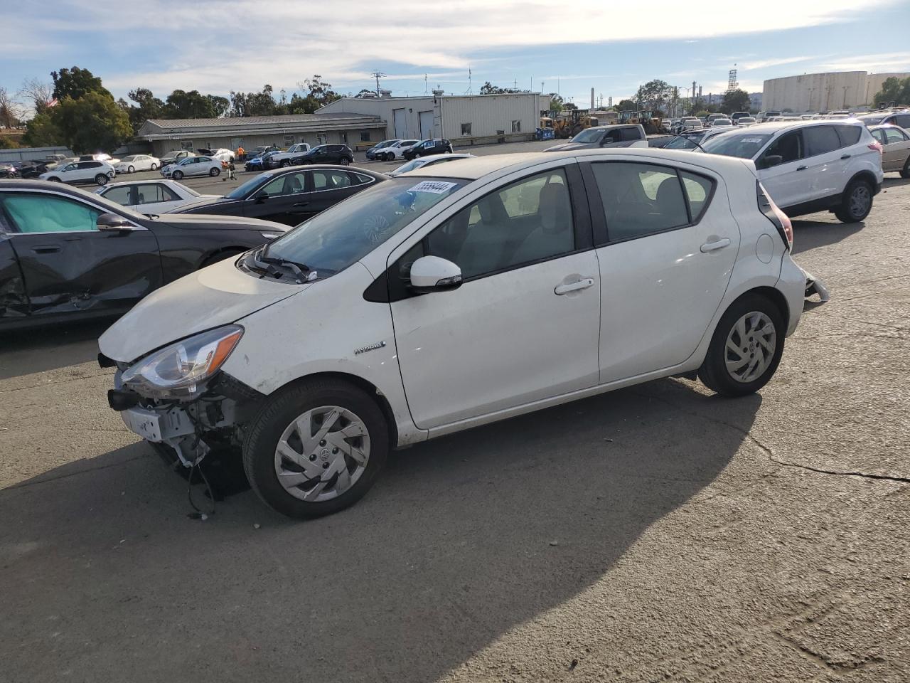 Toyota Prius C 2015 NHP10L