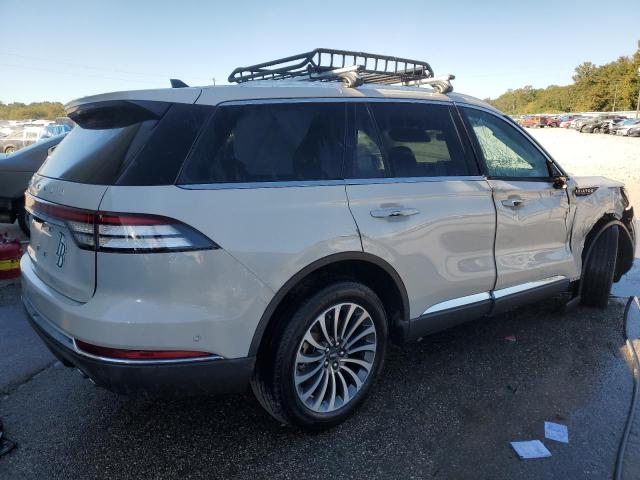 VIN 5LM5J7WC8MGL19052 2021 LINCOLN AVIATOR no.3