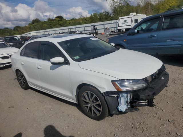 VIN 3VWDB7AJ3HM277467 2017 VOLKSWAGEN JETTA no.4