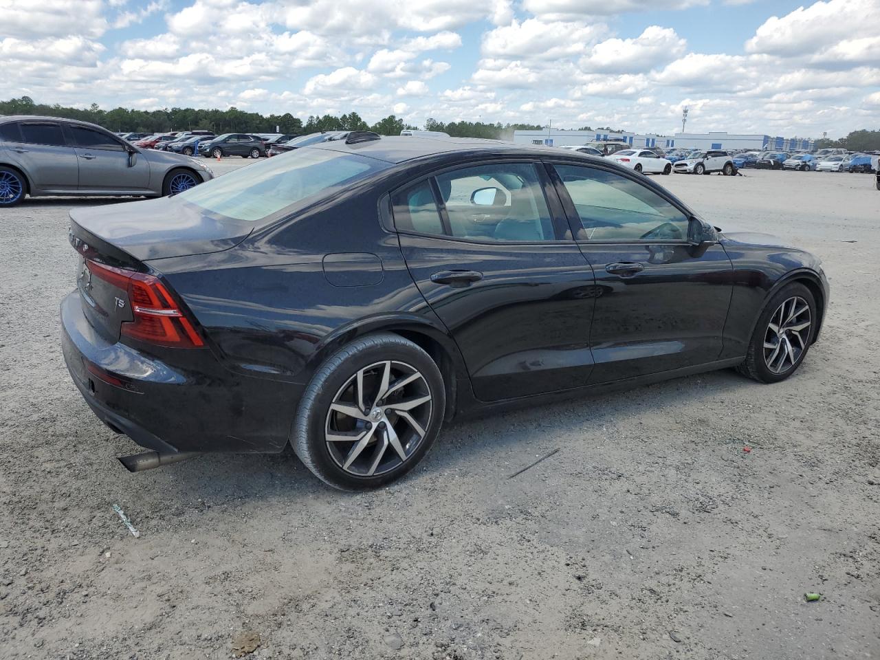 Lot #2955557522 2020 VOLVO S60 T5 MOM