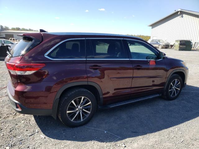 VIN 5TDJZRFH5JS811982 2018 Toyota Highlander, SE no.3