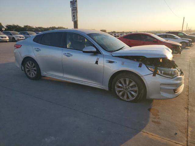 VIN 5XXGU4L37GG054033 2016 KIA Optima, EX no.4