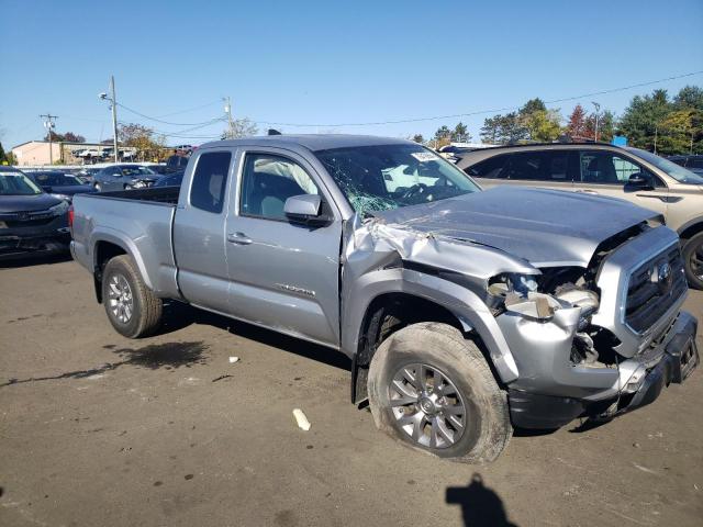 VIN 5TFSZ5AN7JX153943 2018 Toyota Tacoma, Access Cab no.4