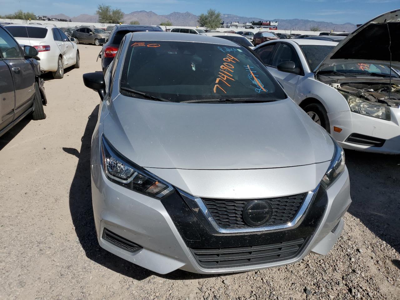 Lot #2989217688 2020 NISSAN VERSA S