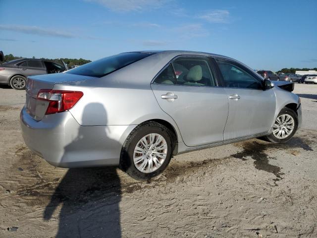 VIN 4T4BF1FK2DR335931 2013 Toyota Camry, L no.3