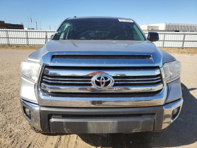 VIN 5TFDW5F19GX557858 2016 Toyota Tundra, Crewmax Sr5 no.5