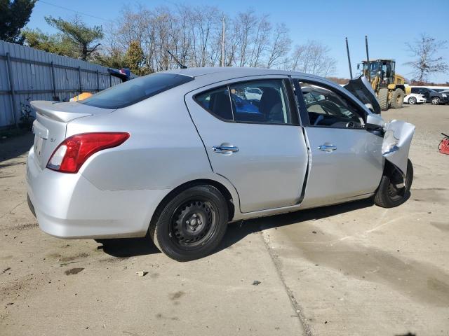 VIN 3N1CN7AP7JK404929 2018 NISSAN VERSA no.3