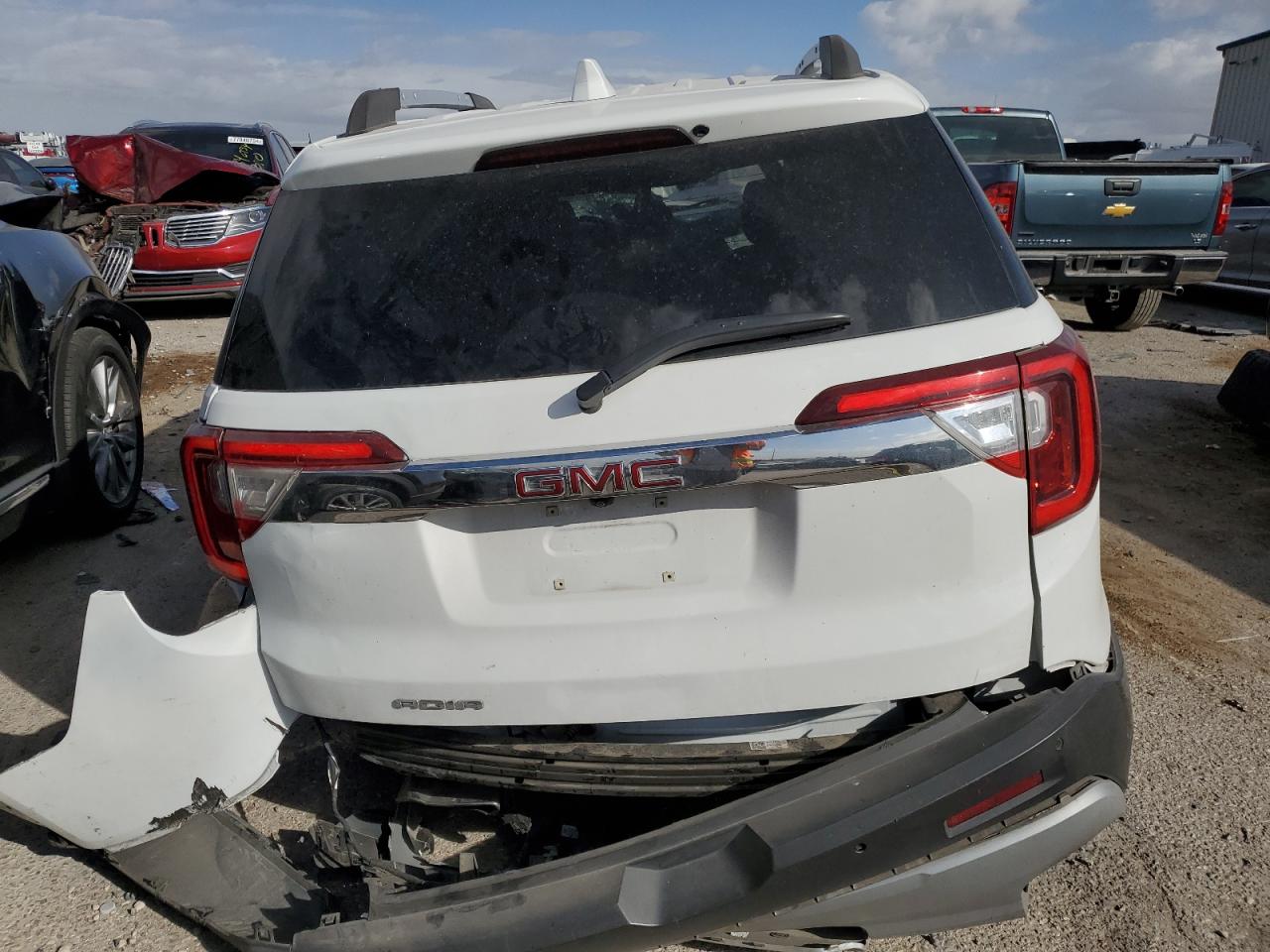 Lot #2940159475 2022 GMC ACADIA SLT