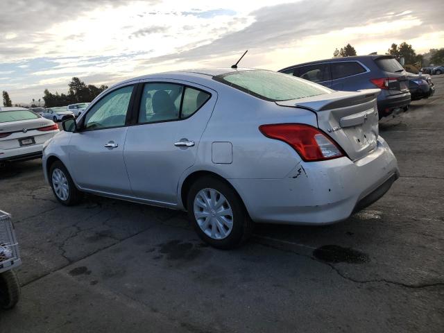 VIN 3N1CN7AP3JL807137 2018 NISSAN VERSA no.2