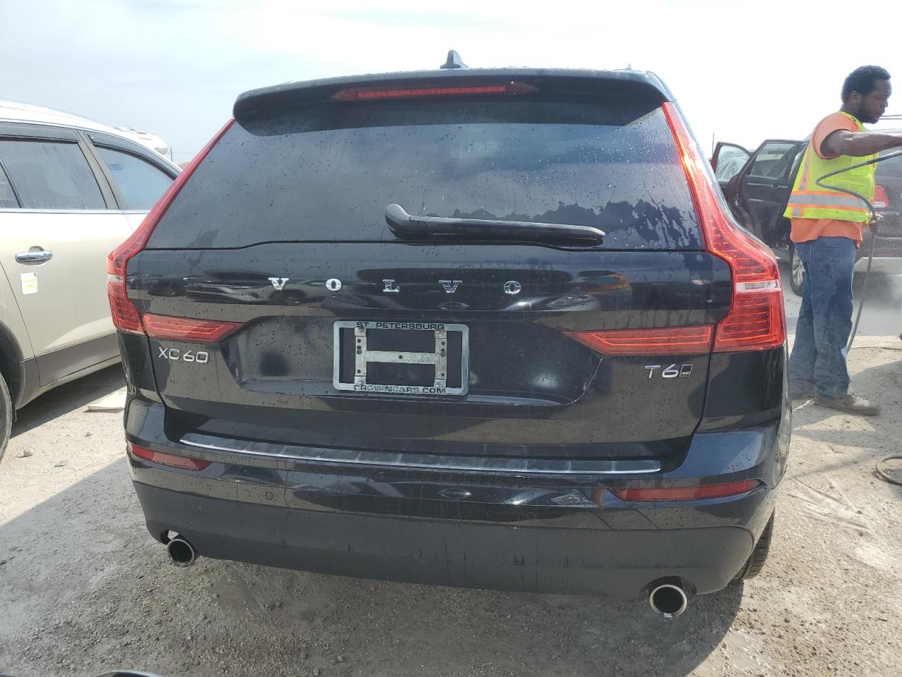 Lot #2974716438 2020 VOLVO XC60 T6 MO