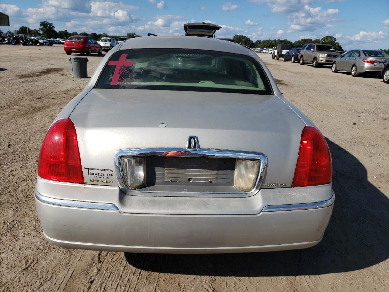 Lot #2945842751 2009 LINCOLN TOWN CAR S