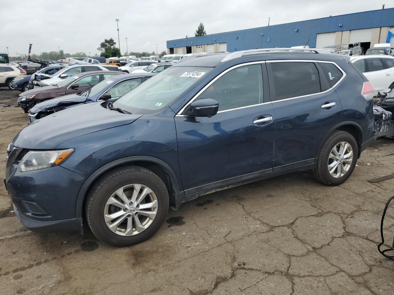 Lot #2886216631 2015 NISSAN ROGUE S