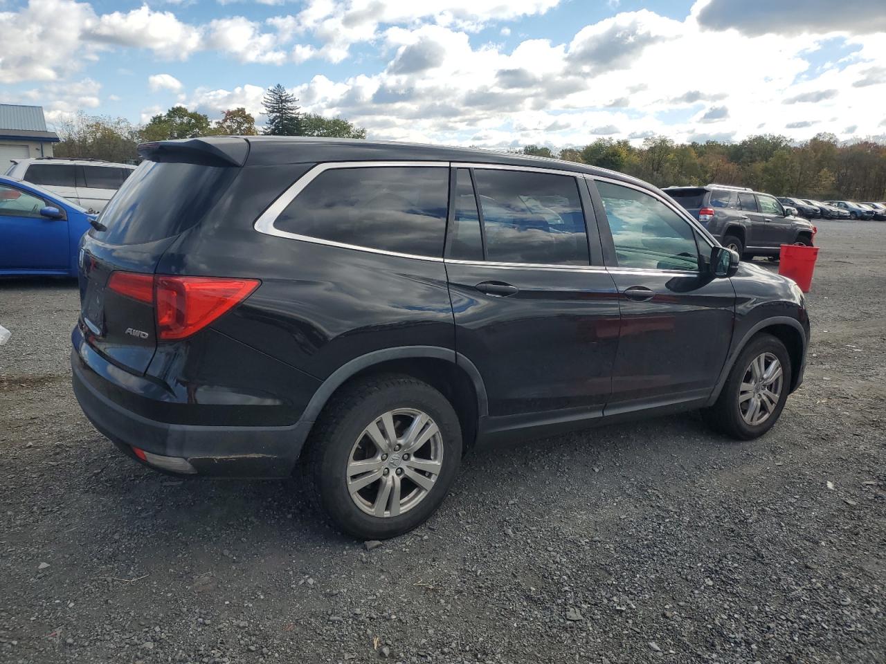 Lot #3048535871 2016 HONDA PILOT LX