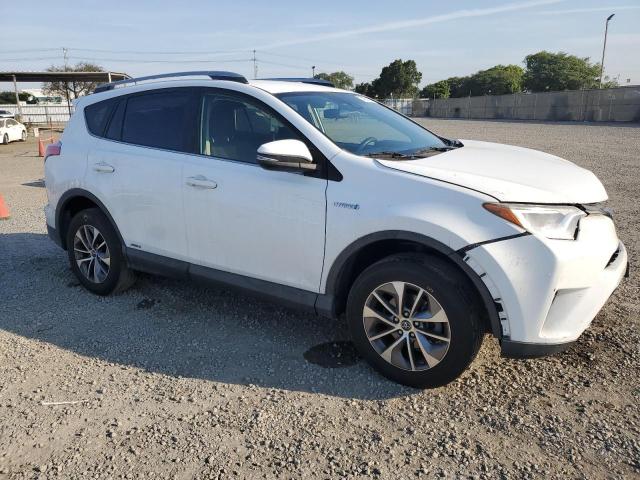 2018 TOYOTA RAV4 HV LE - JTMRJREV3JD189587