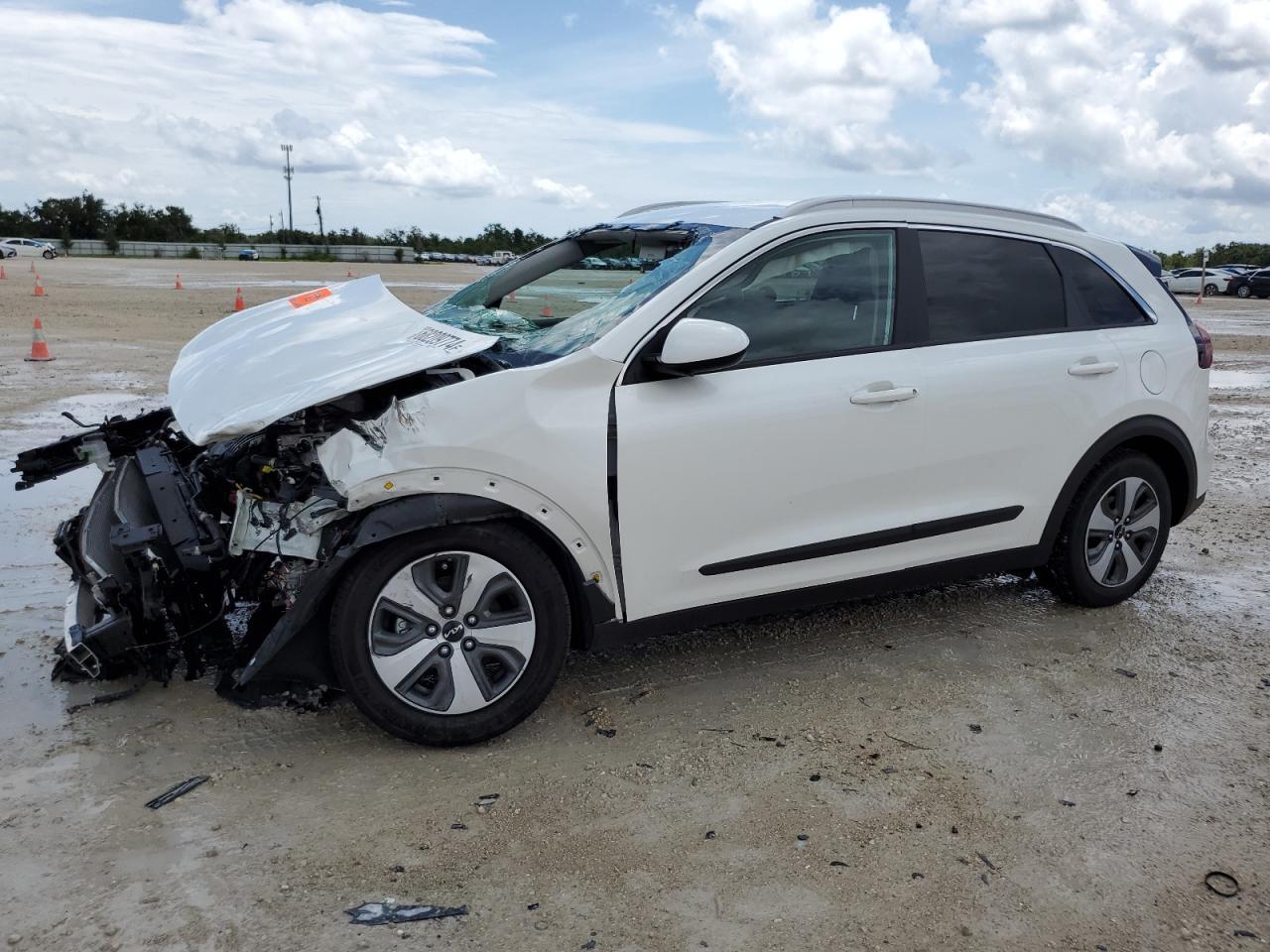 Lot #2940050509 2022 KIA NIRO LX